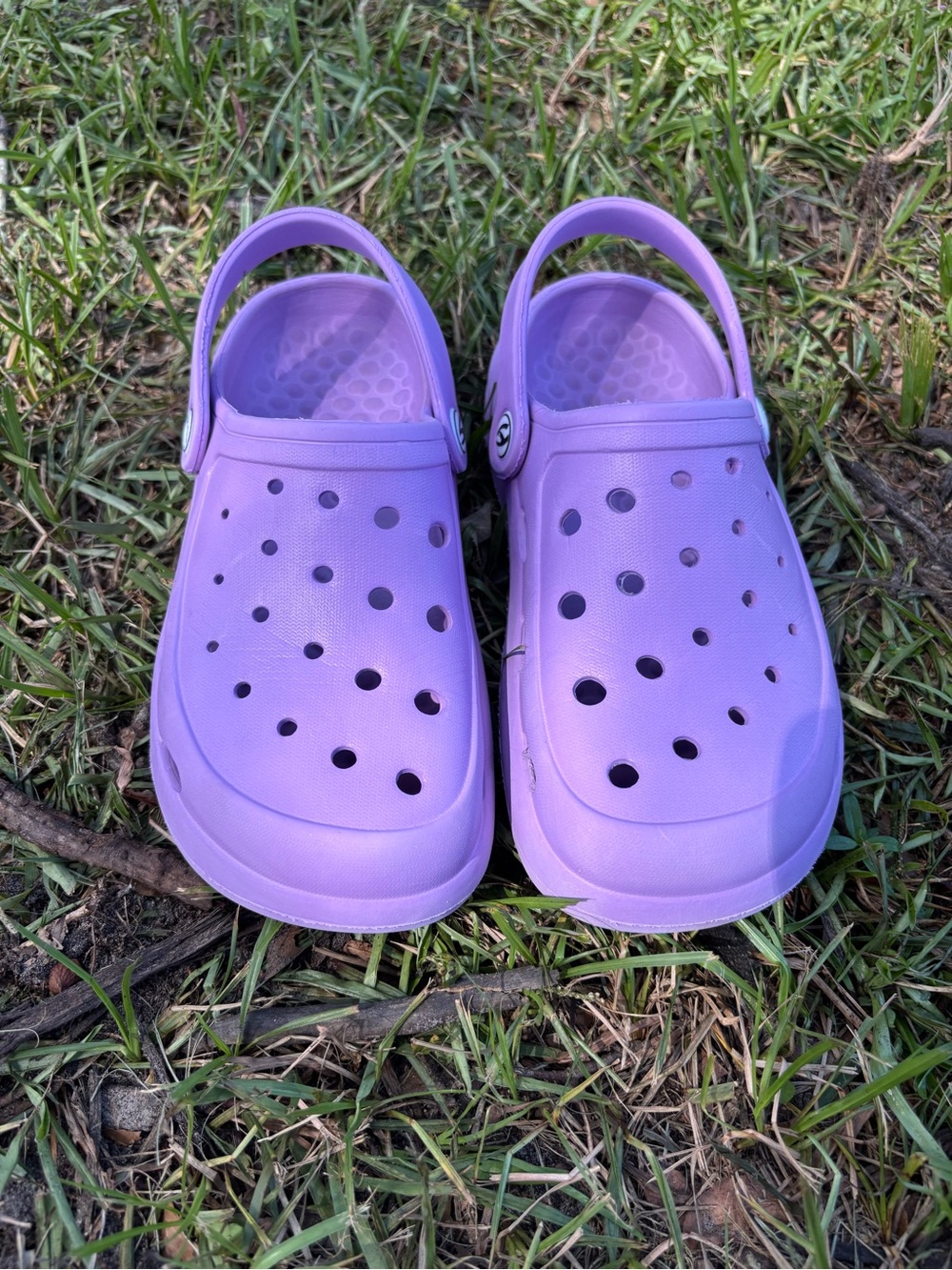 Kids Water Shoes — Purple Lightweight Slip-On Clogs size 2